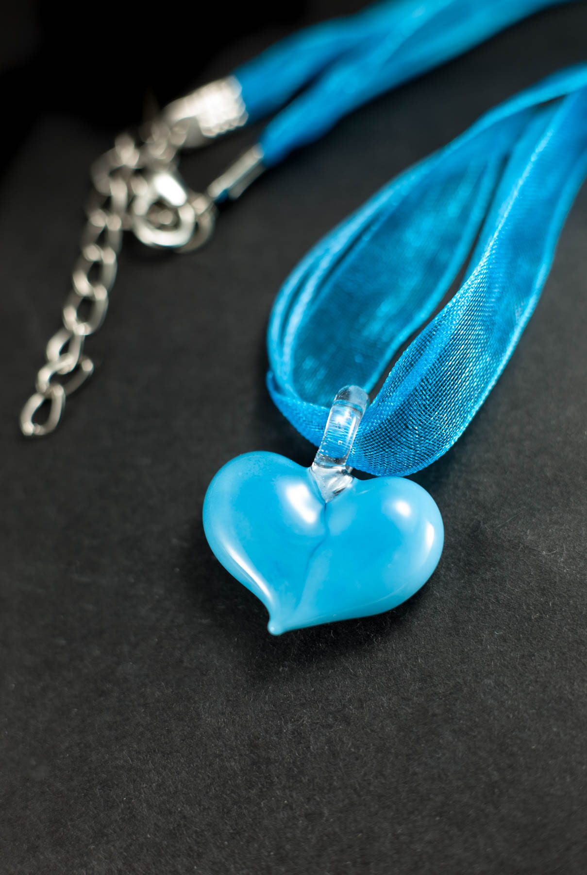 Ogrlica Srce svijetloplava pastel